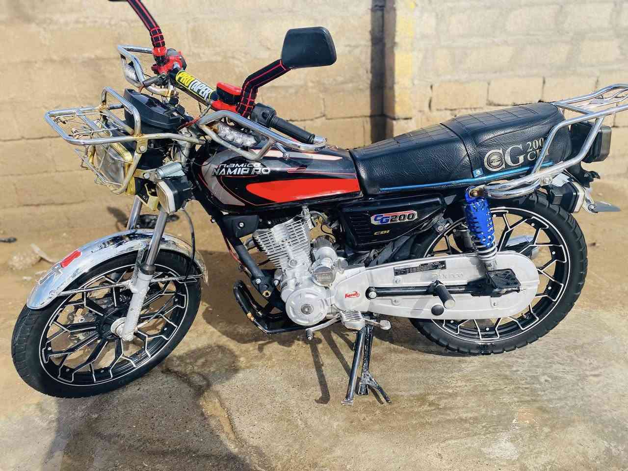 موطور نامي برو 2024 نضيف شرط ما مفتوح وكلشي شغال بي 
السعر  650 وبي مجال 
***********
