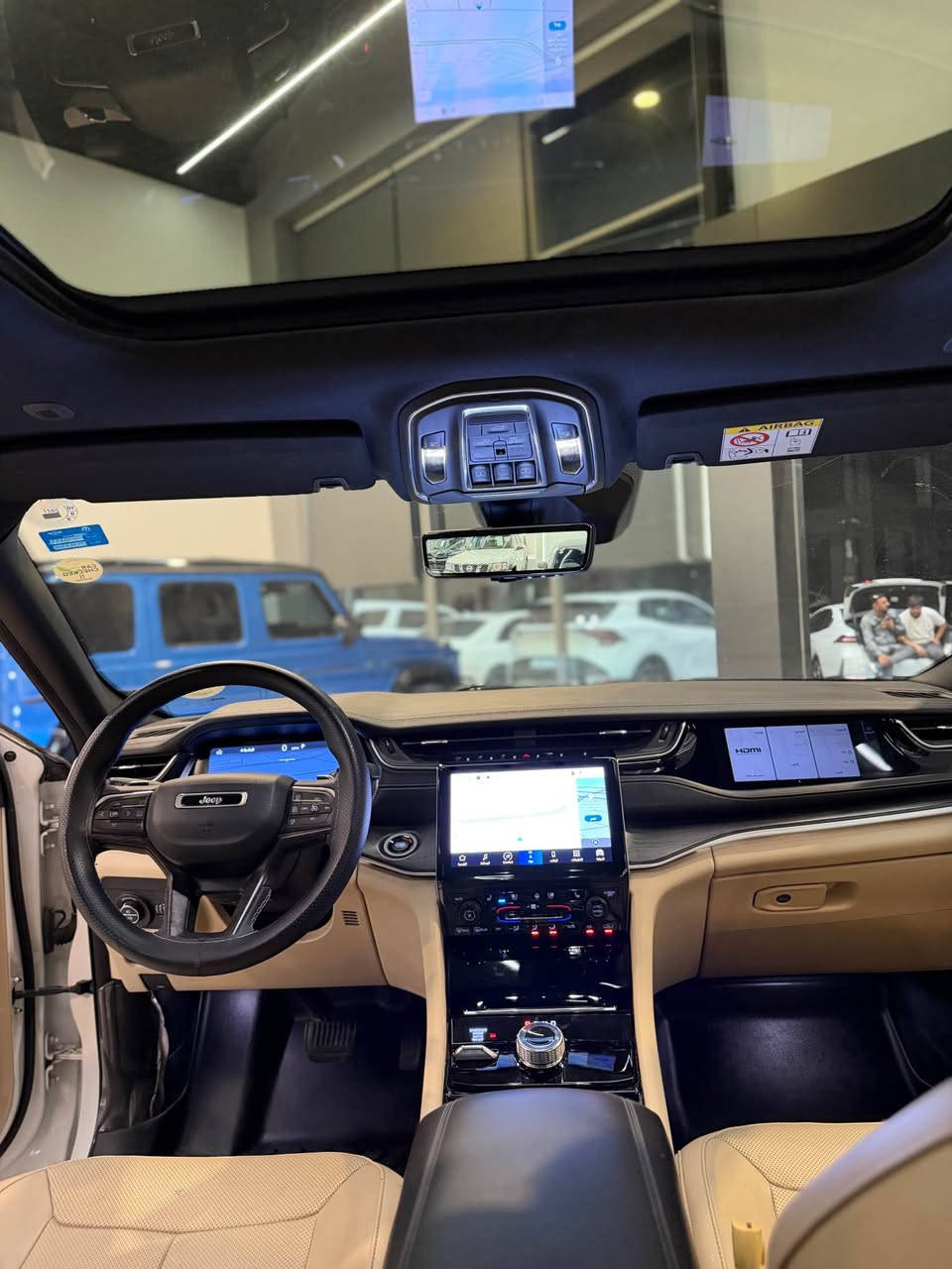 Jeep grand cherokee 2023 خلیجی 
‎مۆدێل ٢٠٢٣ 
دشبول ۳ شاشة صفر شريكة هارلم 
 35  هەزار مایل ڕۆیشتووە ‎مواسەفات لیمیتید بلاس
پانۆرما ناو زەرد
‎کامێرەی دواوە سندووق کارەبای 
‎حەساس گەرم کردنەوەی کوشن 
‎بەسمە دیاری کردنی خێرای 
‎ئاوێنەی تەنیشت ئیشارەت ڕاداد 
‎8 پەڕەشووت لاید لید 
‎شاشەی داشبۆرد 
‎٤ مۆدێل لێخوڕینی هەیە 
‎شەخال دەبڵ ئەکسل 
‎کوشن جلد کوشن کارەبای 
‎کوشن خەزن کوشنەکانی دواوەش گەرمن ناودەرگاکانی لیدن تەبرید مەرکەزی لە کوشنی دواوە تەحە کووم بە گەرمی و ساردی دەکرێت
‎سەیارەکە بي بۆیاخ و ساردە زۆر جوان ماوەتەوە کامل  گاعی بیلاد دانراوە بۆە دوو بەسمەی ماوە  

‎390$  مەعمەلا 
*********** whats app أربيل, العراق
