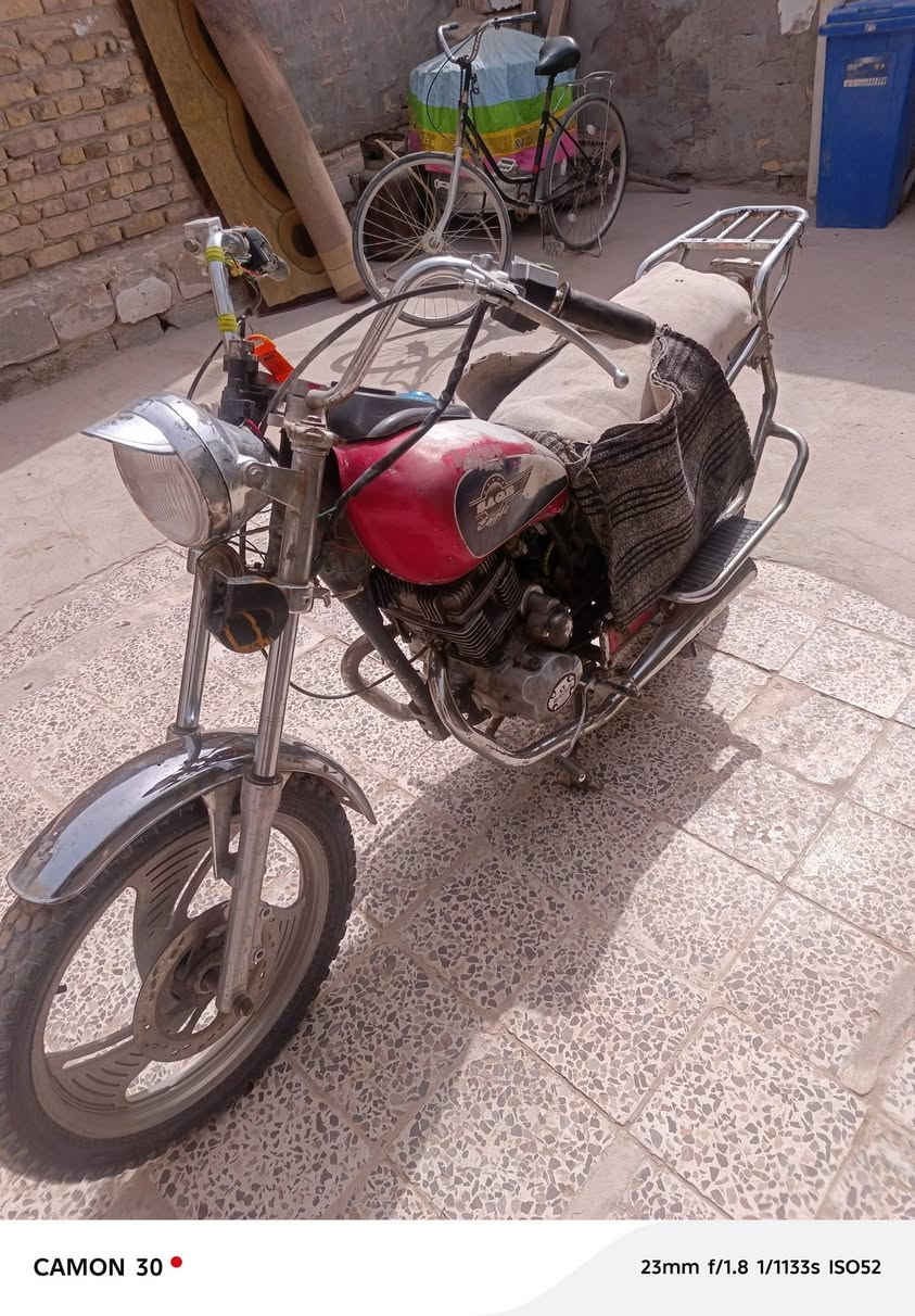 السلام عليكم دراجه صقور للبيع كلك دراجه نضيفه السعر 250 دراجه ما قايمه ***********
