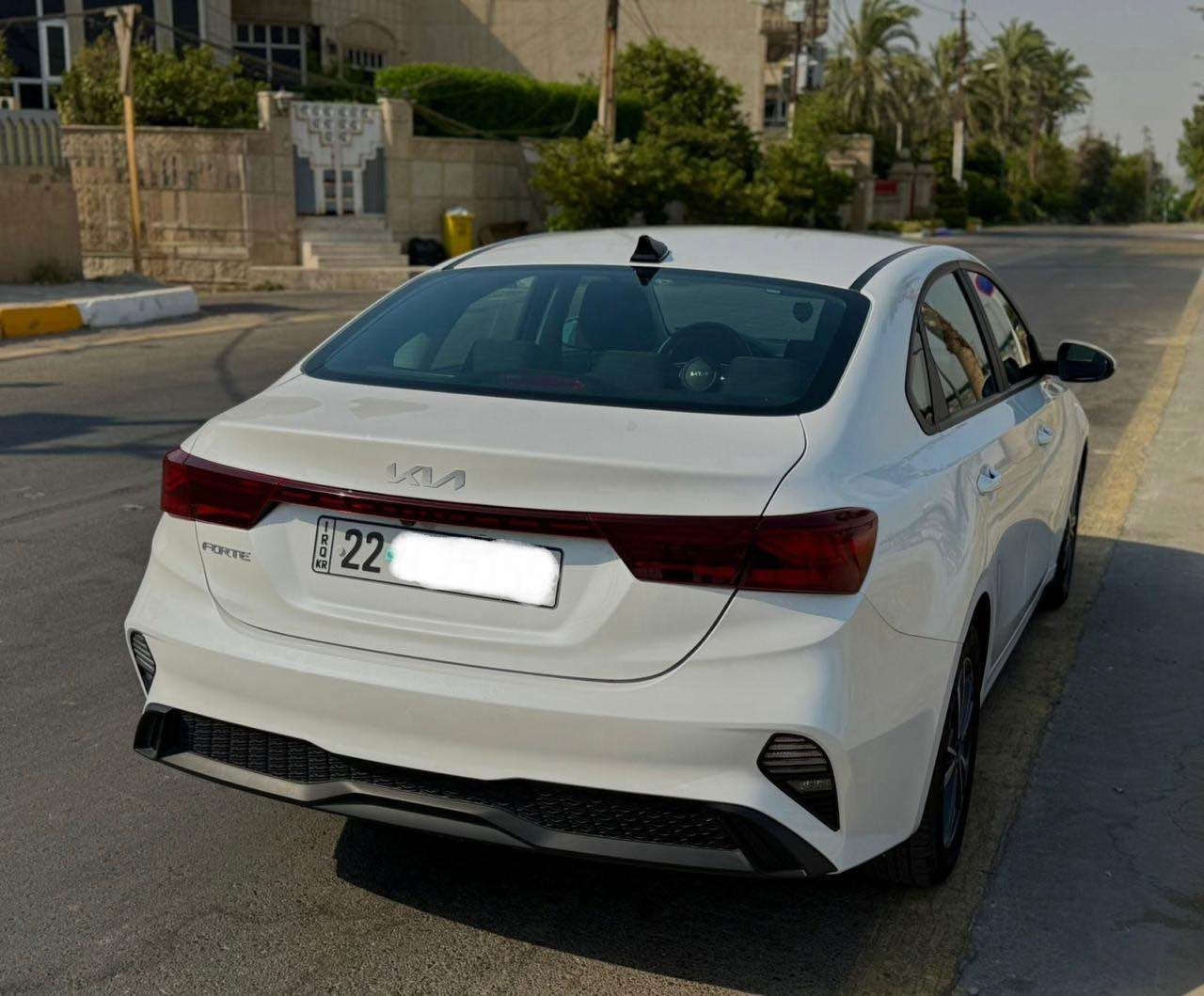 السلام عليكم للبيع فقط بدون مراوس
كيا فورتي  موديل 2023
دخول جديد وترقيم اربيل جديد وهزه جديده تحويل لو وكاله مضمون
• المحرك: 2000 دوش
 • شاشه تدعم الكاربلي + كاميرا خلفية
 • رادار أمامي
 • 3 أنظمة قيادة
 • تحكمات ستيرن+ نظام تحديد المسار
 • السيارة نظيفة جداً وجديدة بمعنى الكلمة بدون اي نقص
* ماشيه (62) الف مشي امريكا فقط 
حادث جاملغ ونص بنيد صبغ ايرباك ستيرن طاك ومبدل راجع سستم شواصي مكفوله حته راديتر وبدنه بلاديات حادث سطحي وبدون اي نقص 
العنوان / بغداد الكاظميه
السعر (159)وبيهة مجال بسيط
للأستفسار 📞 اتصال 
*********** بغداد, العراق
