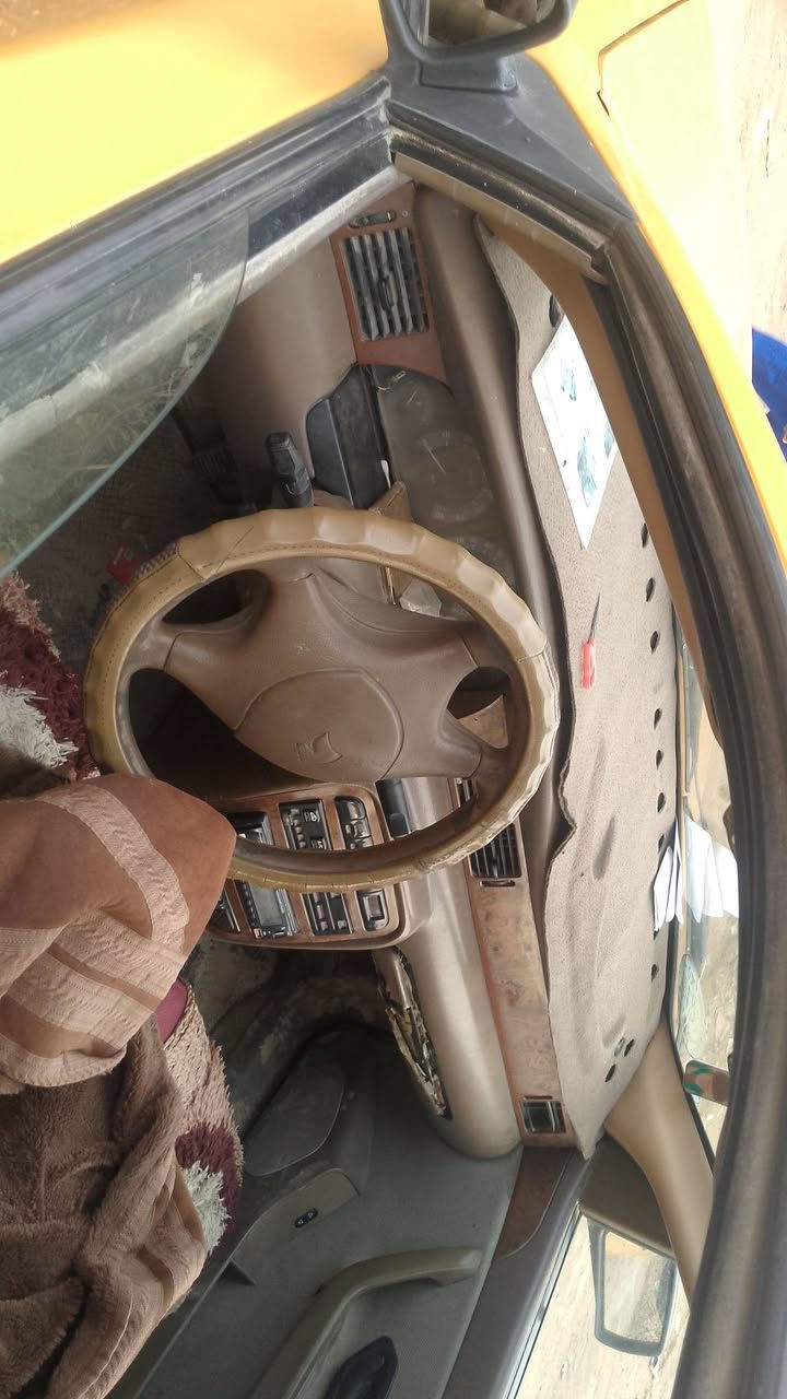 سمند للبيع 2011خط وبحث ومداور ثاني يوم سنوية ل28ب25وبيها مجال للشراي اي استفسار اتصل على الرقم***********
