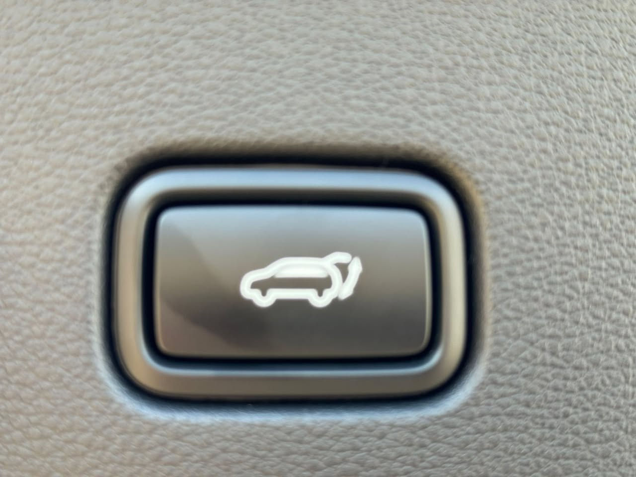 فرصة رمضان! سبورتاج موديل حديث بسعر مميز 💥
لو نفسك في كيا سبورتاج جديد – موديل قوي، تصميم جذّاب، وتقنيات حديثة —
فـ ده الوقت المناسب✨
سبورتاج 2025 فول أوبشن وكمان متاح منها استلام فوري من معرض الكابتن

🌞 فتحة سقف بانوراما – 🛋️ فرش جلد – 💺 كراسي كهرباء (تسخين وتبريد) – 🧳 شنطة كهرباء – 🪞 مرايات ضم كهرباء + نقطة عمياء – 📷 كاميرا خلفية + حساسات أمامية وخلفية – 🔥 تسخين طاره
🌙 الكابتن بيقولك رمضان كريم

📞 للاستفسار والحجز:
01090577062
معرض الكابتن – خبرة أكتر من 25 سنة


**إذا كنت صاحب هذا الإعلان وتريد حذفه لأي سبب، رجاءا أرسل رسالة إلى الدعم الفني**