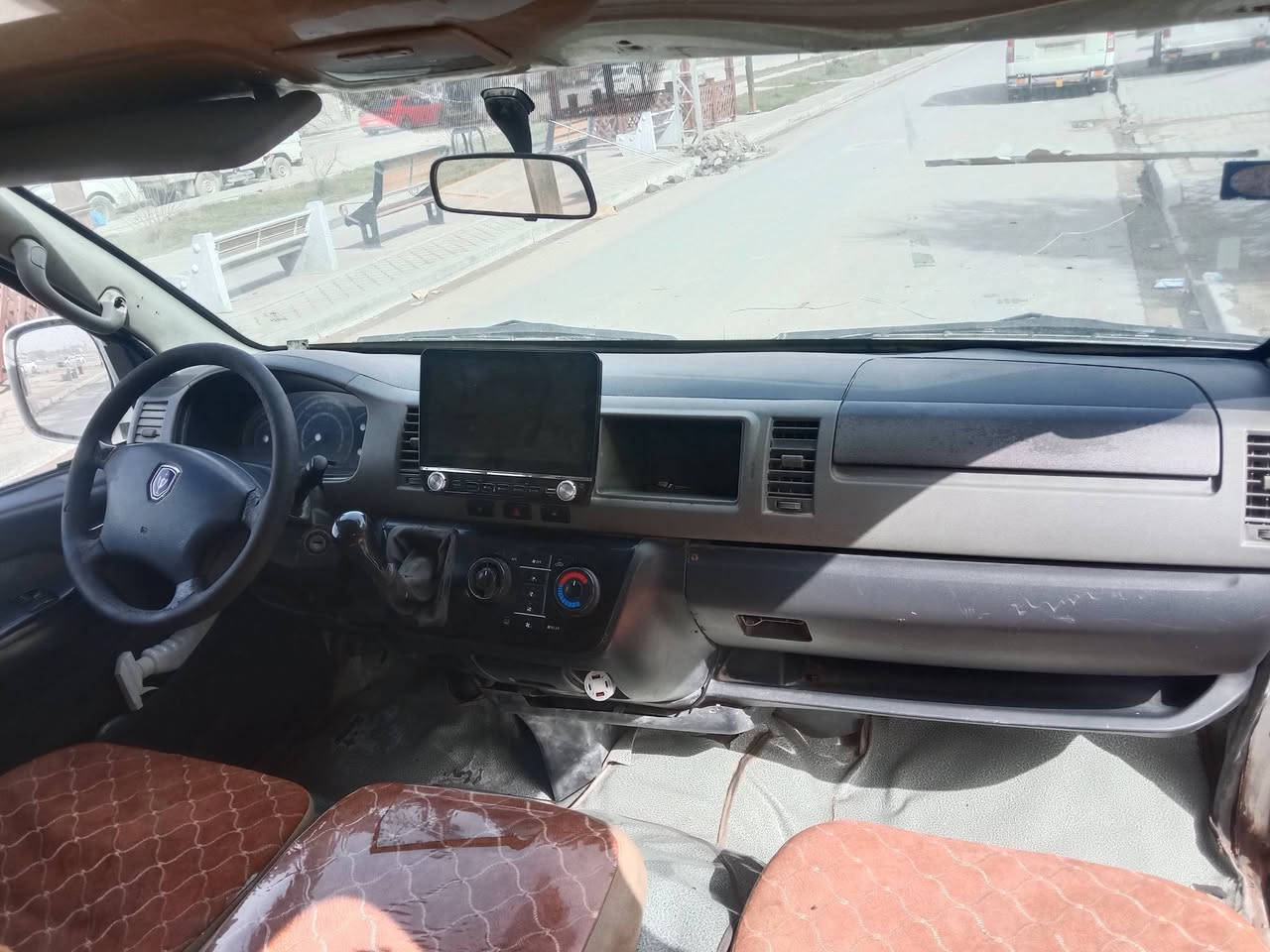 سلام عليكم سياره جنبي موديل 2015 بسمي سنويه 30 البيع فقط مكينه25 بيه تنقيص فقط مكفول اكسن وكير حداده نص عمر السعر115
رقم الهاتف ***********مكان السياره البصره الزبير
