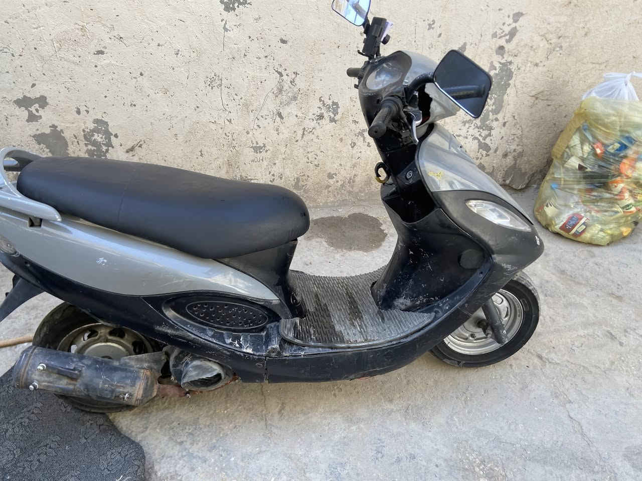 دراجه للبيع نوزل مو كابريتر سرعه ١٤٠ منفيس كامل وجديد السعر ٦٠٠ وبيها مجال المكان كربلاء حي العامل للتواصل ***********
