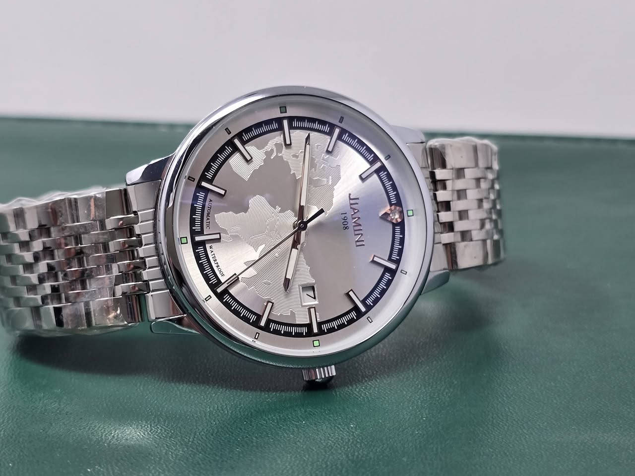 (((مزاد يبدأ من 30 ألف، ينتهي بـ 5 صباحًا.)))
ساعة ماركة JIA'MINI من أمازون.
ماكينة أوتوماتيكية مقاومة للماء، أميال لومينوس.
زجاج زفير مقاوم للخدش والصدمات.
تصميم مميز (تفاصيل داخل الفيديو).
مكاني كربلاء (متوفر توصيل).


**إذا كنت صاحب هذا الإعلان وتريد حذفه لأي سبب، رجاءا أرسل رسالة إلى الدعم الفني**