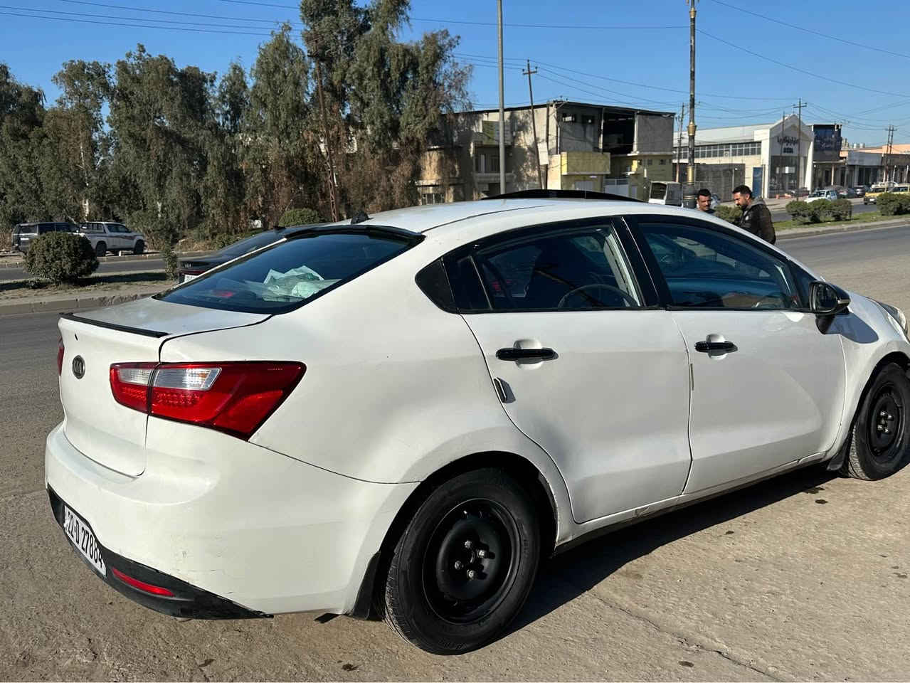 كيا ريو 2012 خليجي 
كير محرك شرط
محرك مال كصه جديد
سنوية جديدة الى 2031
نوزلات بلكات دسكات فلنجات بنزات كله جديد
هزة جديدة
رقم اربيل الدولي الجديد
السيارة صبغ عام(مقلوبه)
مكانها الموصل
السعر 59 وبيها مجال بسيط
للتواصل
*********** موصل, نينوى
