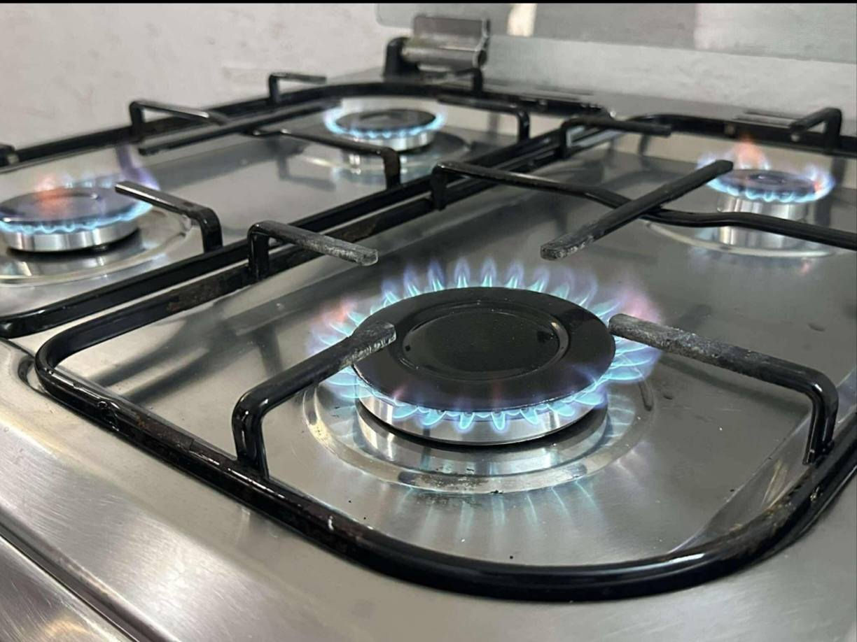 ورشة ابو علي صيانة طباخات تصليح وتنظيف انواع طباخات الحديثه والقديمه صيانة موقعيه الكرخ والرصافه نتصلو وبل خدمه ***********
