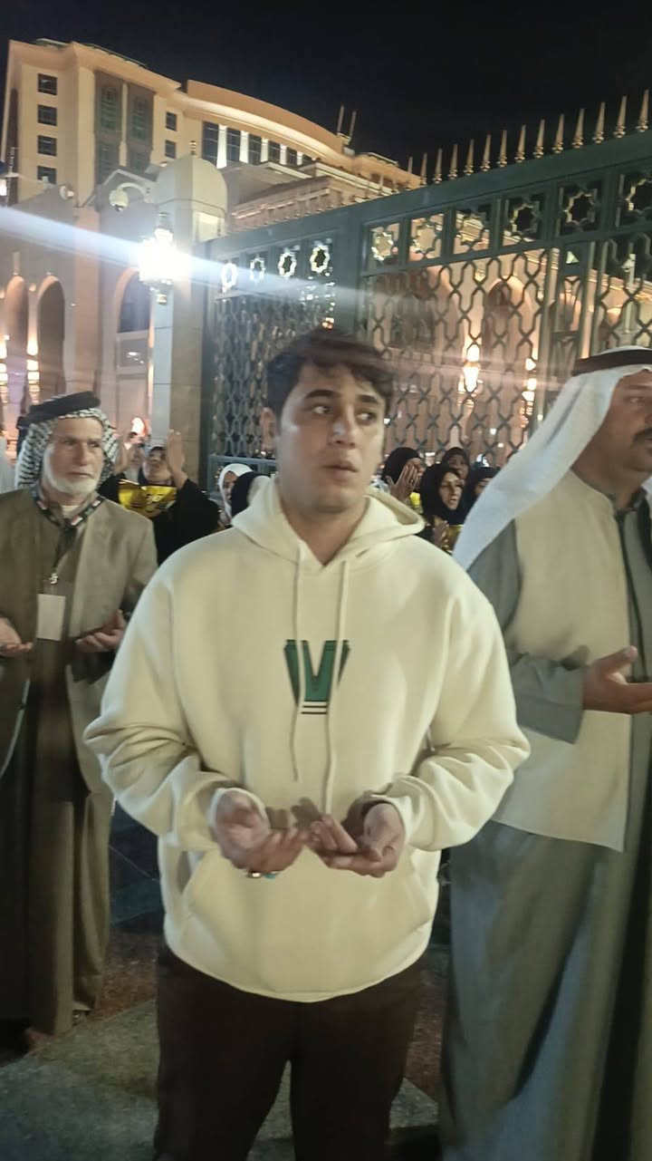 #بالصور: جانب من زيارة قافلة معتمرينا في المدينة المنورة عمرة شهري رجب وشعبان البرية
______________________
رحلتنـا القادمة:  عمرة شهر شعبان 
رحلة البرية وبإشراف ديني متكامل
تاريخ الرحلات
2026/1/16 عمرتين رجب وشعبان 
2026/1/25 عمرة شعبان 
2026/1/30 عمرة شعبان 
2026/2/2 عمرة شعبان وعطله نصف السنه .
2026/2/10 عمرة شعبان 
-----------------------------------------
مميزات رحلة العمرة البري
بإشراف المتعهد الحاج أبو علاء الناصري
وبإشراف الإرشاد الديني سماحة الشيخ شاكر الغزي 
الانطلاق والعودة من وإلى مقر الشركة
الإقامة في فنادق مميزة وقريبه 
ثلاث وجبات طعام اوبن بوفيه مفتوح 
زيارات دينية لجميع المزارات في مكة والمدينة
محاضرات دينية وإرشادية لضمان أداء عمرة صحيحة
مع توزيع الهدايه للمعتمرين 
#ملاحظة يتوفر خصم خاص للإعداد الكبيرة والحملدارية.
وكذلك يتوفر لدينا عمرة أنابة وبأسعار مناسبة.
وكذلك يتوفر لدينا نظام الأقساط المريح 
يتوفر لدينا فرعين ناصرية وكربلاء 
لأي استفسار او الحجز 
***********
*********** 
***********
