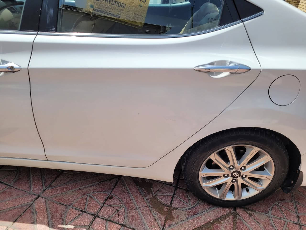 الانترة خليجية موديل 16 بلادي ماكو تبديل
و ما عدة الباب الورة سايق بي ربع معجون و مباوك صبغ و جاملغ خلفي بي كد 4 أصابع معجون و مباوك 
ماشية 114 فول عدة البصمة و كشن كهرباء مكينة كير مكفول
فول موصفات كشن جلد كاعية مغلفة تحكم ستيرن تبريد قطعتين ثلاجة حاملة الاكواب مري شفط اشاير بل مري مكينة 1800 و كير كفالة رايده ب 130 و بيه مجال ***********
