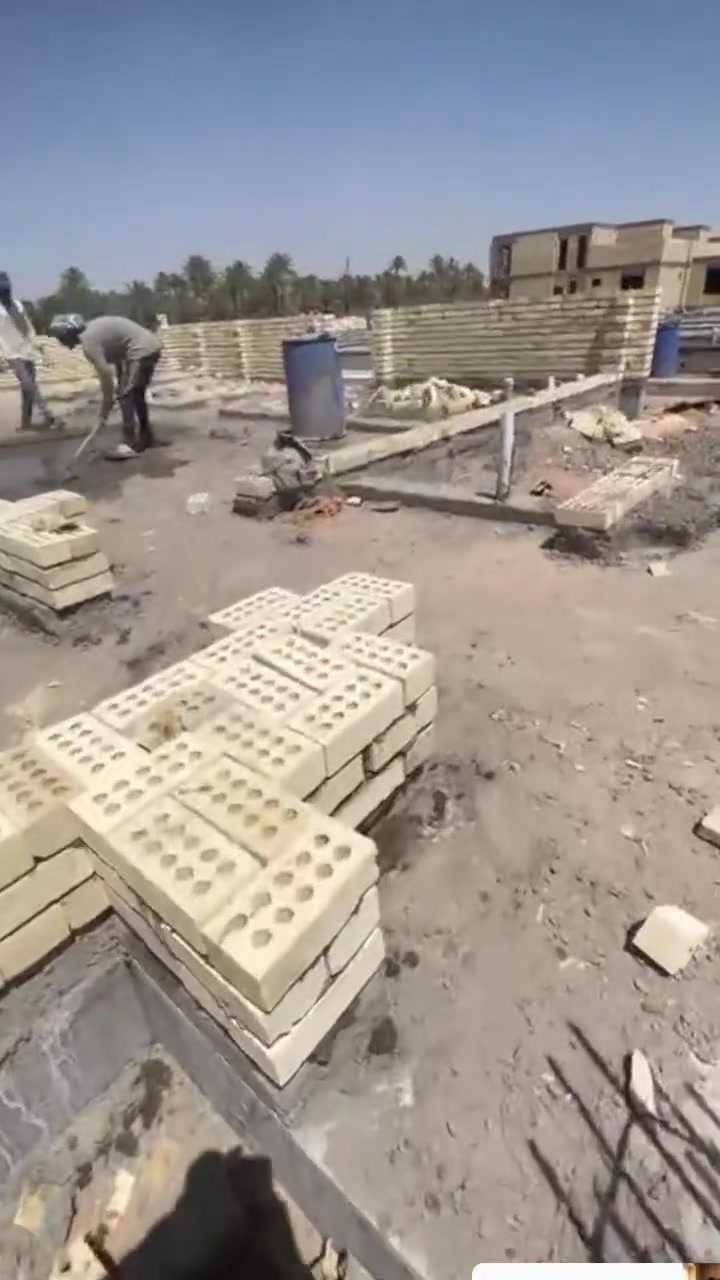 خلفه بناء متفرغ حالين ***********
