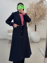 نيلي راقي • مقاسات ٤٠-٥٤ • توصيل مجاني