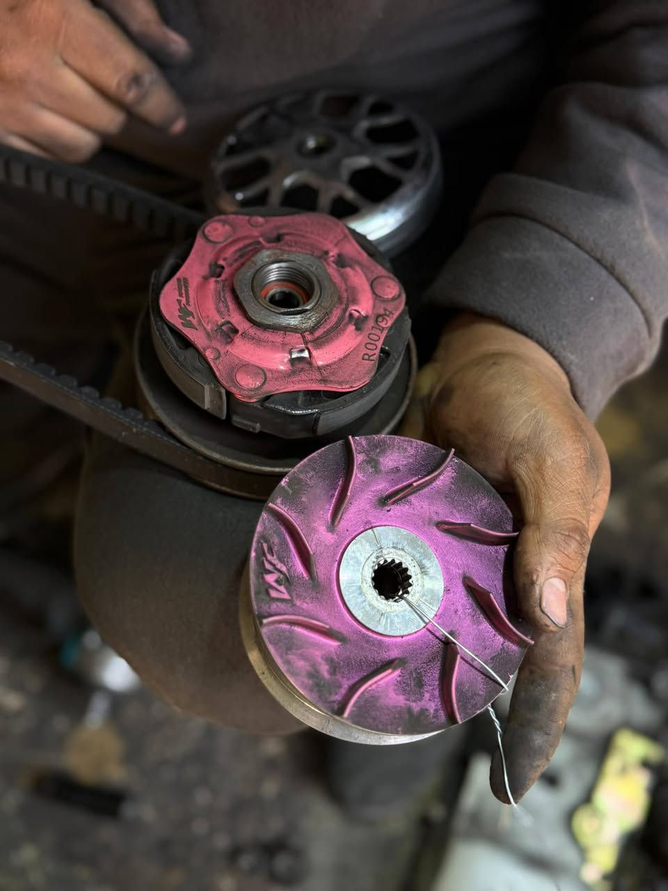 كلجات رياضي طك لجيس تفصيخ توهن نزلن من لمكينه شوفت عينكم الشراي يتصل ***********
