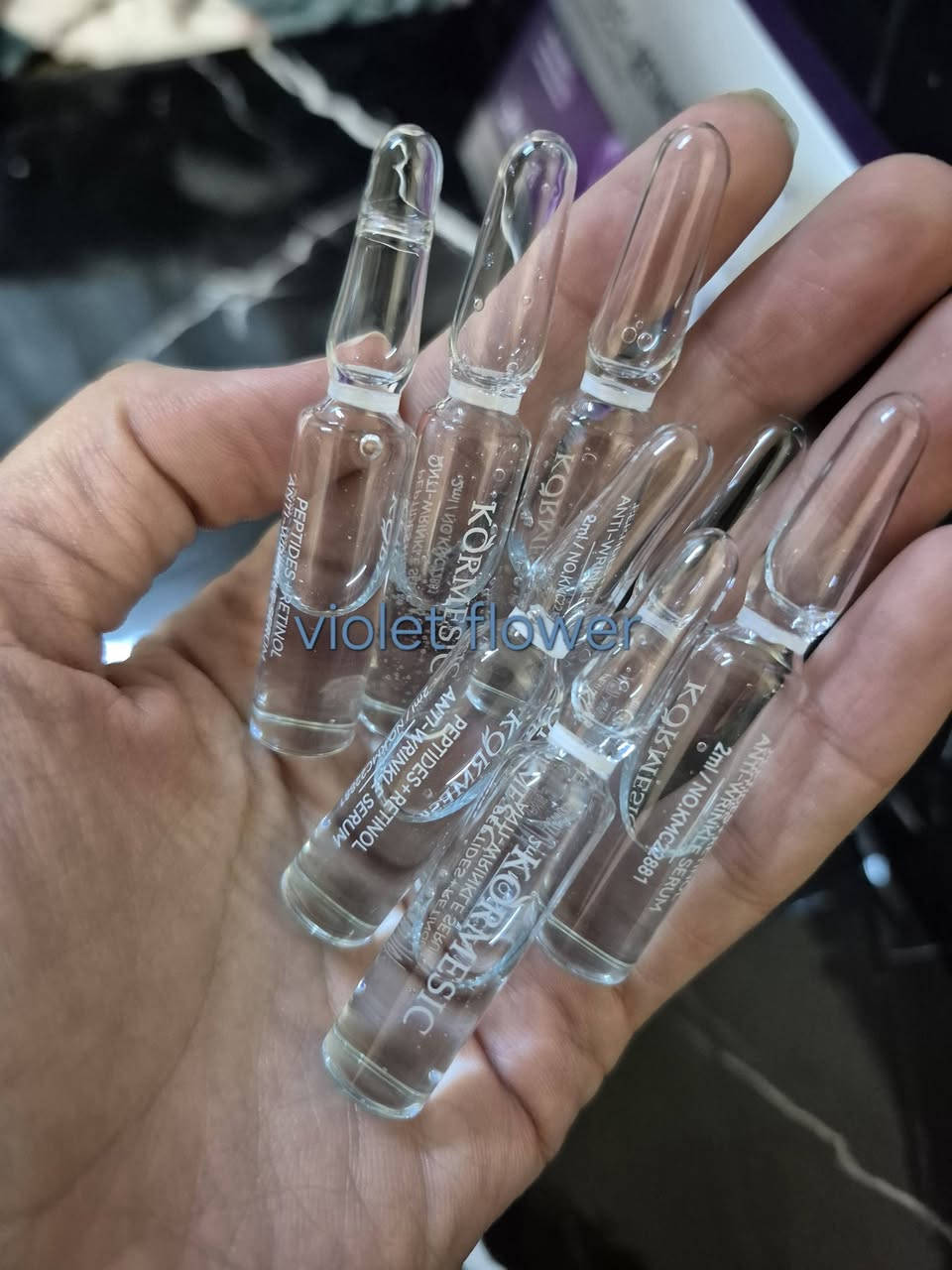 هاي الفتره وجهي شاحب مابي حيويه هاي ابر الريتينول تجنن  استعملتها مرتين موهواي شفت فرق 
الريتينول يدخل على البشر ويصير باعماق ويصلح البشره التعبانه وهيجي تحسين وجهج ريان يجنن كلششش
طبعا هاي ينمسح بيها الوجه ماده مركزه وتجنن
وسعر الباكيت كامل ب٣ وطبعا الباكيت بي ٧ ابر 
اكثر وحده تتفاعل تفوز كل خميس وحده تفوز


**إذا كنت صاحب هذا الإعلان وتريد حذفه لأي سبب، رجاءا أرسل رسالة إلى الدعم الفني**