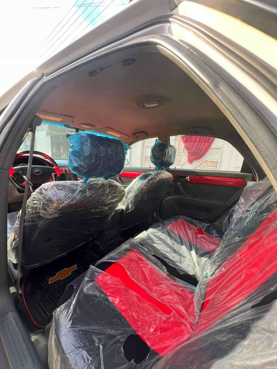 اوبترا 2011 للبيع رقم صلاح الدين  بـ إسمي سنوية جديدة إلى 2030 سيارة بدون صبغ بدون تبديل ولاحادث فقط بيها باب السكن الخلفي بيه بارد كير محرك شرط ( مامفتوح شرط الفحص ) تدفئة تبريد ثلج شرط تايرات جديدة شاشة كاميرا دوارة كشنات مدوشمه جديد، السعر 82 ورقة وبيها مجال مكاني بيجي رقم موبايل - ***********
