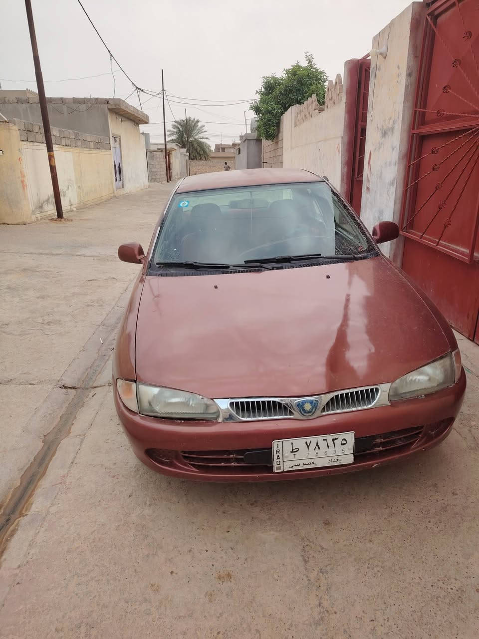 براتون للبيع 2005 كير اوتوماتيك محرك 15 
كير ومحرك بشرط  .. السيارة مصبوغه حزام جمالية بدون دواخل ***********
