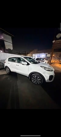 من رخصة لادمن سبورتج للبيع مديل ٢٠١٨ خليجي بيضه مكفولة عده بارد بسيط ن...