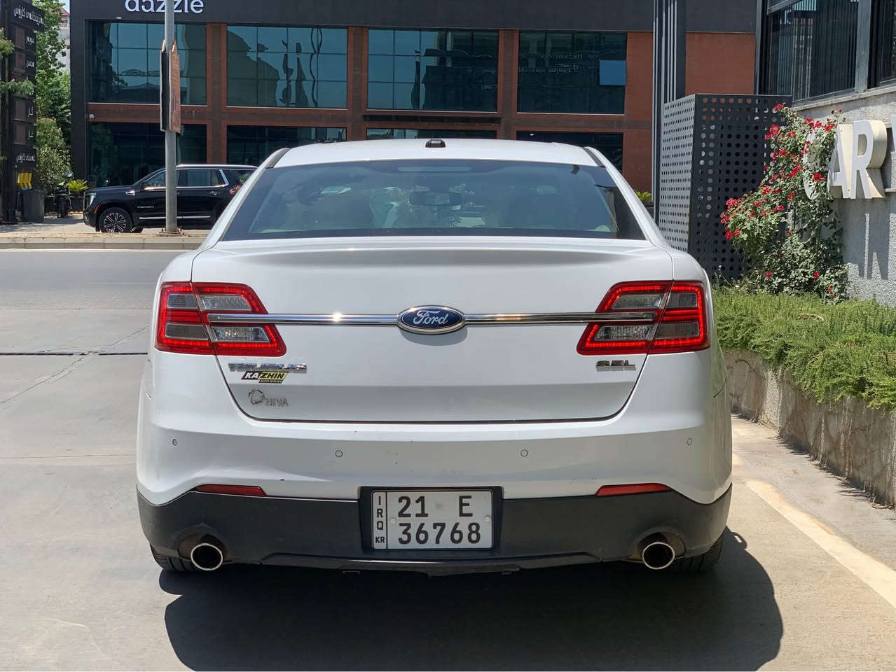 FORD TAURUS SEL NIVA 2013 
سڵایت ٣شاشە کوشن کارەبا کۆدی دەرگا  سویچە شغالەناوزەردە وە زۆر مواسەفاتی زیاتر  ١٤٨هەزار رۆشتوە ١پەڵە بۆیاخی بچوکی هەیە و ٢/٣ جی وردە سارد
سەیارەکە گێر و مەکینە بەشەرتی هەموو شتێک کراوەتەوە بۆ 
 واتەرمپەپ هەموو گیانی بەشەرت
سەنەوی تازەیە تا ٢٠٢٩
وێنەی سۆنەرەکەشم داناوە  
نرخی١٢٢معامەلەکەی زۆر زۆر کەم سعری فرۆشتنم داناوە تکایە کۆمینت مەکەن کی موشتەریە ئەی خەمە سەر سەرم  *********** السليمانية, العراق
