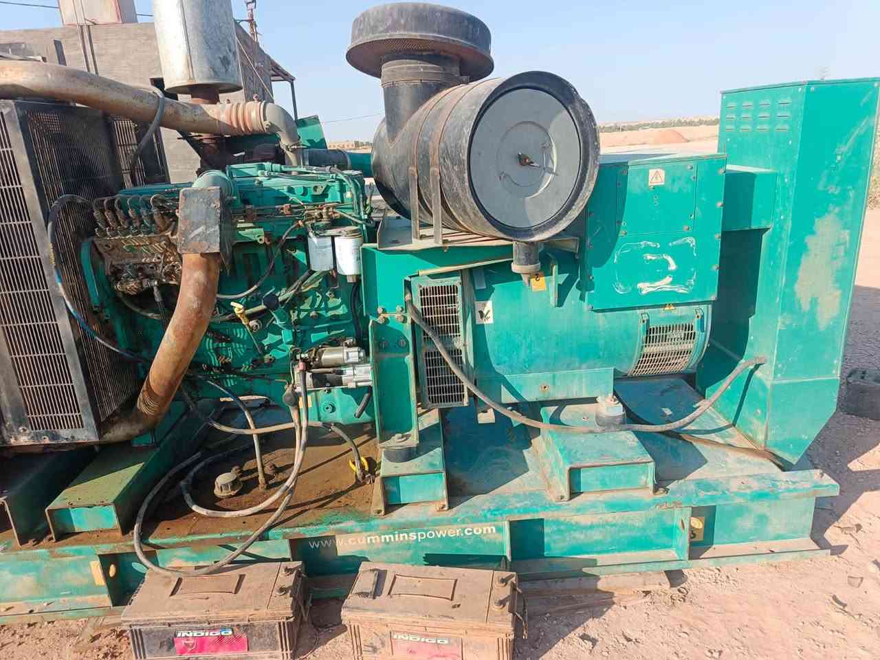 مولد للبيع 
كمنز أمريكي 300kvA كيفي
تشغيل بصمه 6 سلندر 
السعر 70ورقه يمكن بي مجال 😂
ملف لنشر لاتصال ‭***********‬
