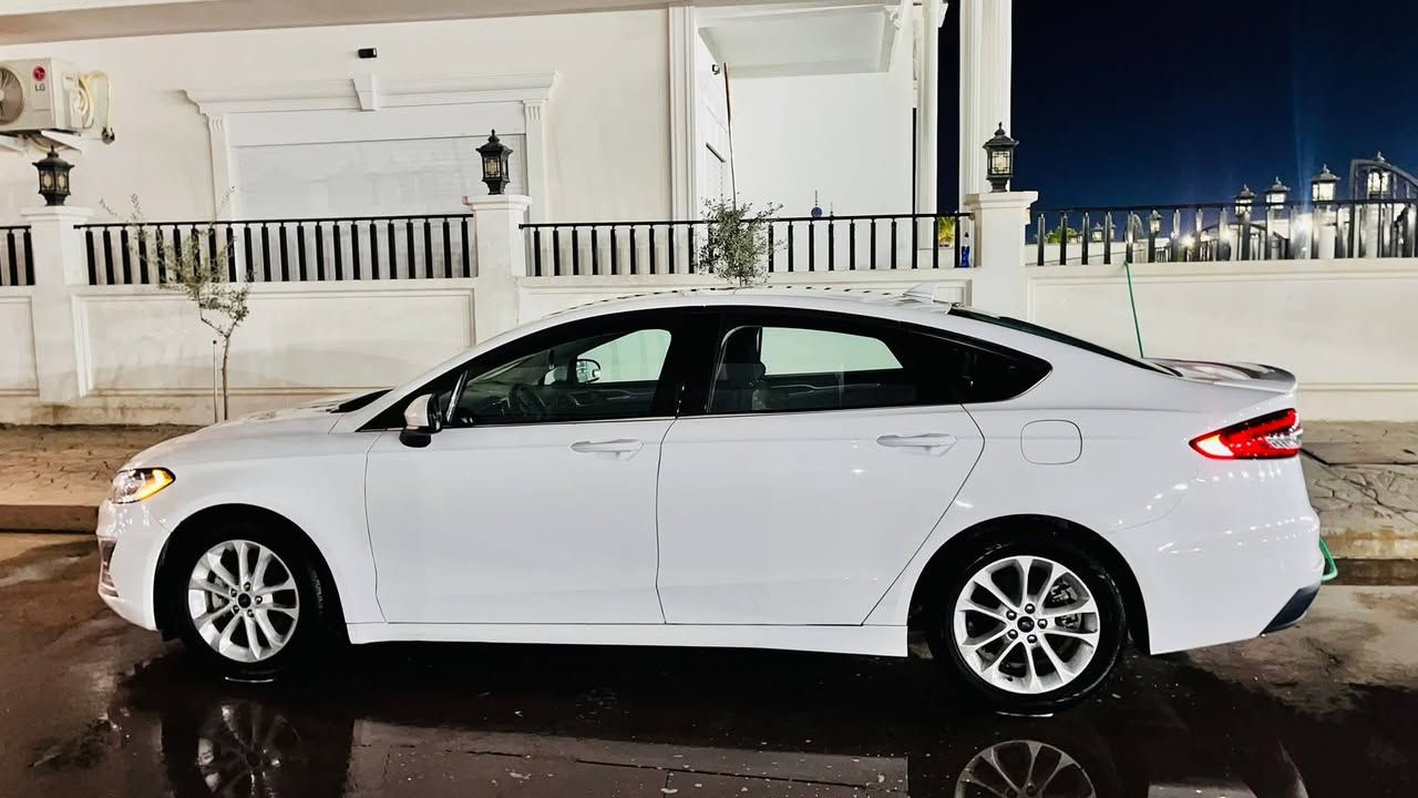 فورت فيوجن موديل  2020 ماشيه 57 الف محرك 1500 توربو
المواصفات SE

بدون صبغ بدون تبديل بدون حالوب بدون شخوط  بدون حادث فقط مكانين بارد 

مواصفات 

فتحه  ورادار  تحديد مسار كشهن كهرباء اوتو ستارت اوتو ستوب  

الجامات  والاسلايت تنفتح وتنسد  بل بصمه بلادي منضومه زينون عالي وناصي  كامله من ضمان بكلايت led جامات 4 اوتو شاشه كبيره كير ماوس sport 

سياره كامله بدون مصرف ولا ربع ولا اي خلل شرط الفحص محرك وكير وكهربائيات  وصدر كله وضع شركه 

مكان سيارة القيارة  البيع نقد فقط سعر ١٤٥$ورقه رقم الهاتف  ***********
