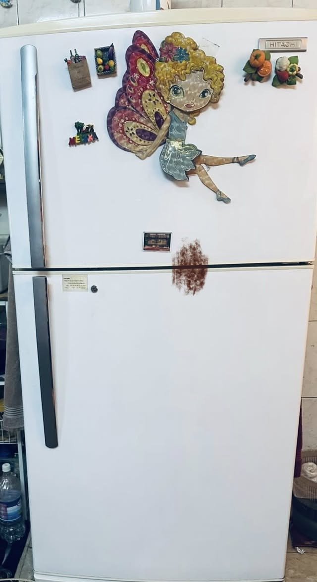 ثلاجة في بغداد هيتاشي بخاخ اشتريتها من عائلة مسيحية من بغداد الكرادة كانو عدهم مجموعة اجهزة يابانية من زمان مشتريهن وضاميهن هيتاشي ياباني زيرو استخدمتها فقط سنة وهسة محتاجة فلوس عملية واريد ابيعها اخذتها بمليون و400 هسة رايدتها 800 الف  بيها مجال بسيط الشراء يتفضل خاص الثلاثة تخبل والله وياباني اصلي كلها من اليابان من الثلاجات النادره


**إذا كنت صاحب هذا الإعلان وتريد حذفه لأي سبب، رجاءا أرسل رسالة إلى الدعم الفني**