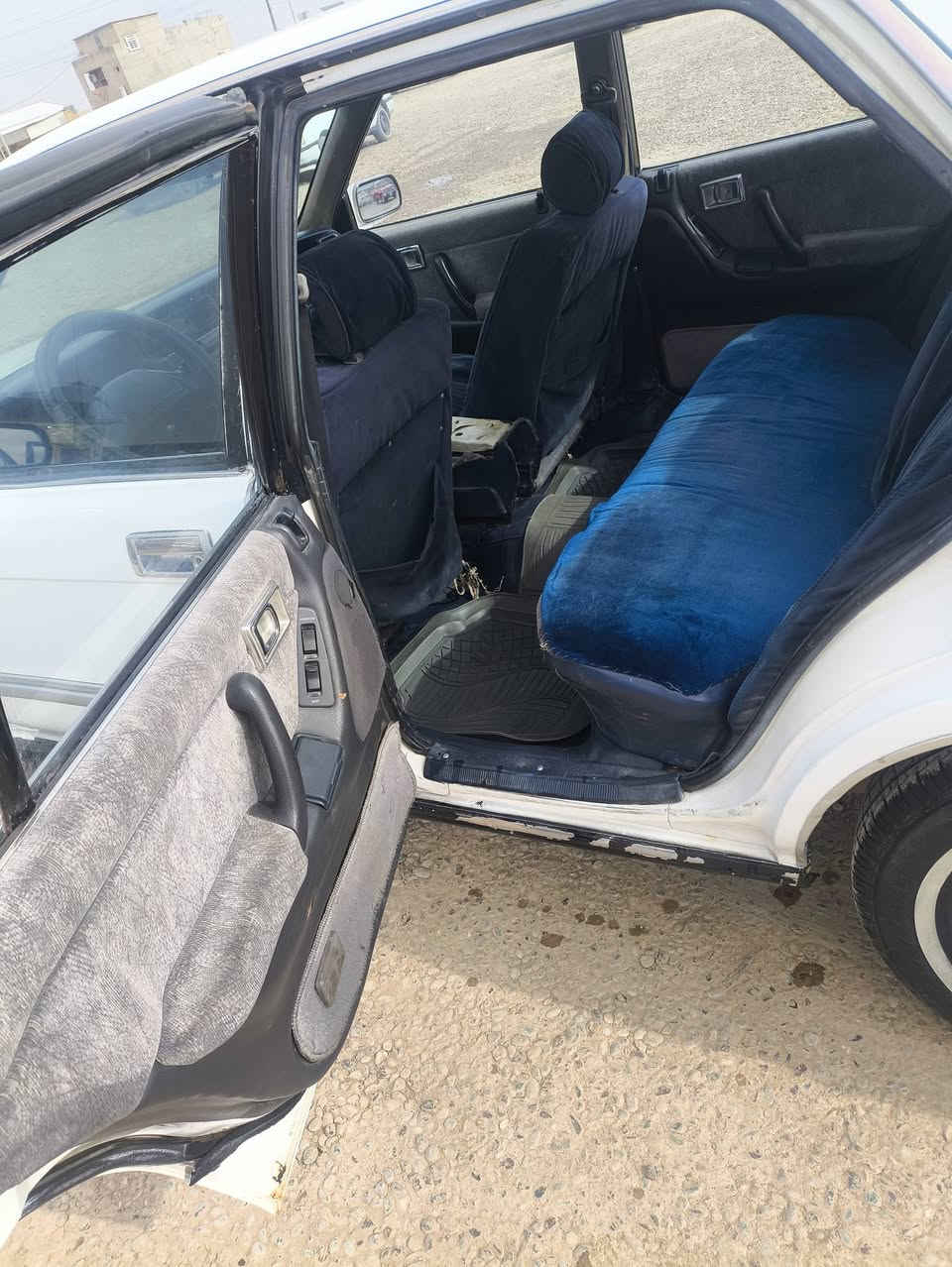 سلام عليكم سيدان للبيع فقط كير و محرك فيفتي رقم صلاح الدين الماني سنويه خضره شرط التحويل و الوكاله السعر 35 بيه مجال الاستفسار ***********
