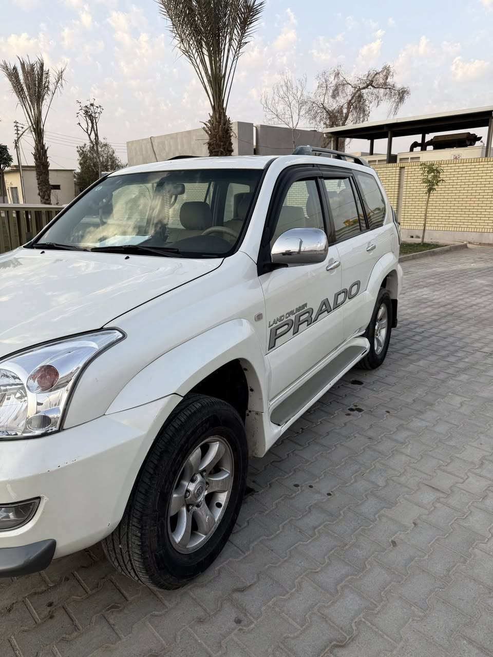 تويوتا برادو 2008 للبيع
خليجية vx فول مواصفات  
7 راكب كشنات تعليك 
 شاشة عرض 
تبريد 3 قطع ❄️
فتحة وثلاجة وسطية  
كشنات جلد وتدفئة وداخل بيجي 
فور ويل 4x4 
مكينة ستة سلندر V6
رقم بصرة دولي جديد رقمها حلو 
السيارة جاهزة كير ومكينة وحدادة وتخم تاير كله جديد بشرط السيارة على ايدي وتوني مسويلها ادامة كاملة من حدادية و مكينة ما ناقصها برغي 
السعر 150 وبيها مجال 
العنوان البصرة الموفقية 
***********
