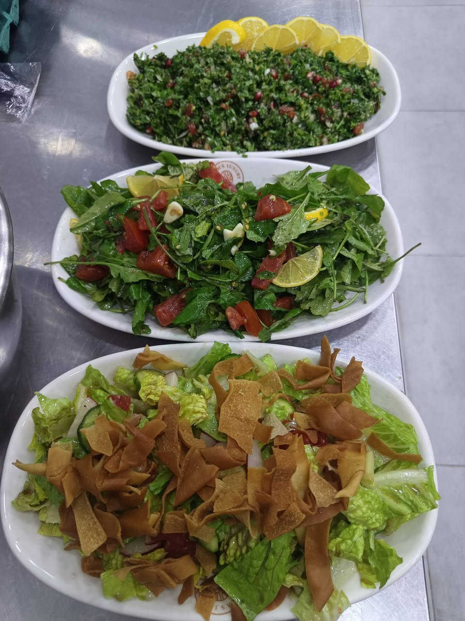 خلفه اكلات غربيه اسناكات صلصات تخمير 
بيتزا شرقي شغل عل تيست ***********من بابل
