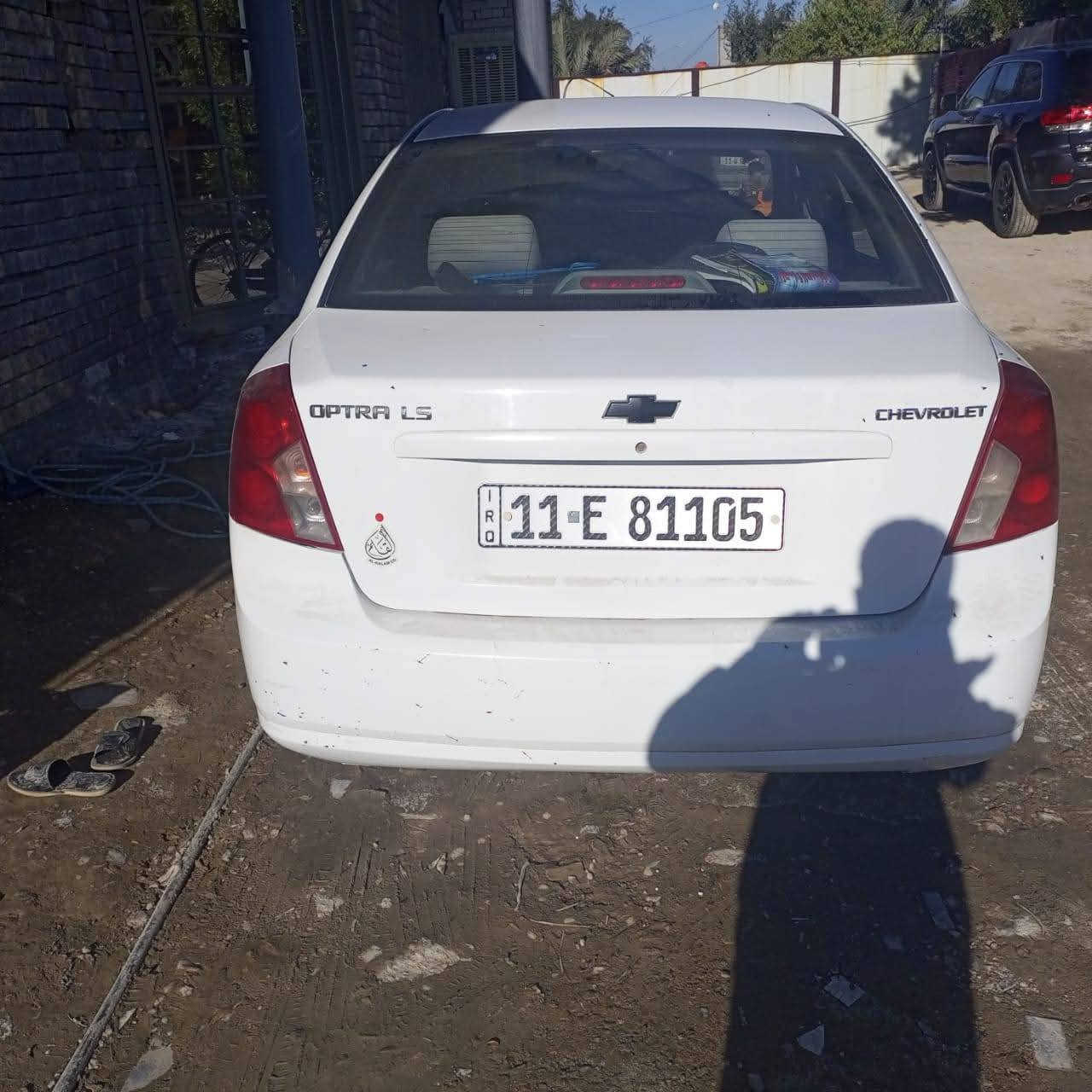 السلام عليكم للبيع سيارة اوبترا موديل 2012 رقم بغداد الانكليزي سنوية مجددة لغاية 2030 محرك 1600 السيارة مسجلة بسمي اني صاحبها الشرعي السونار مرفق مع الصور ماشية 140 كيلو متر  السيارة حلوة او نظيفة تبريد ثلج محرك كير صدر كفالة عامة السيارة جديدة مابيها انشاء اللة اي نقص السعر 72 او بيها مجال للطيبين العنوان بغداد الغزاليةة
رقم الهاتف 
***********
اتصل اوبيك خير ودلل 
ملاحظة الرقم بي واتساب
