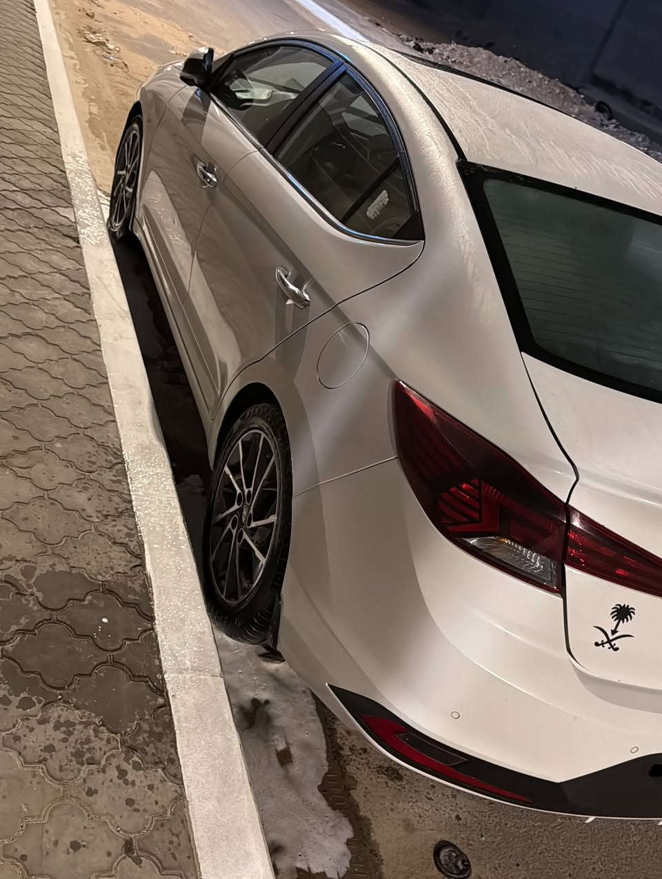 السلام عليكم النترا مديل 2020اصل وارد خليجي ادوات ادوات حاويه كفاله من الكص والضربه وصبغ كفاله عامه بيه بارد مكان واحد سونارها موجود كفاله سرقه وعشائرين
فول مواصفات بصمه فتحه تنته 
مري شفط بيبان ثنين حساس لايت وبصمه
دواخل بيجي خليجي
عدسات زنون دوار 
حداده جديده زيرو شرط
مكينه 2000دوش
سياره فول مواصفات 
المكان البصره
الشراي يتصل 
***********
