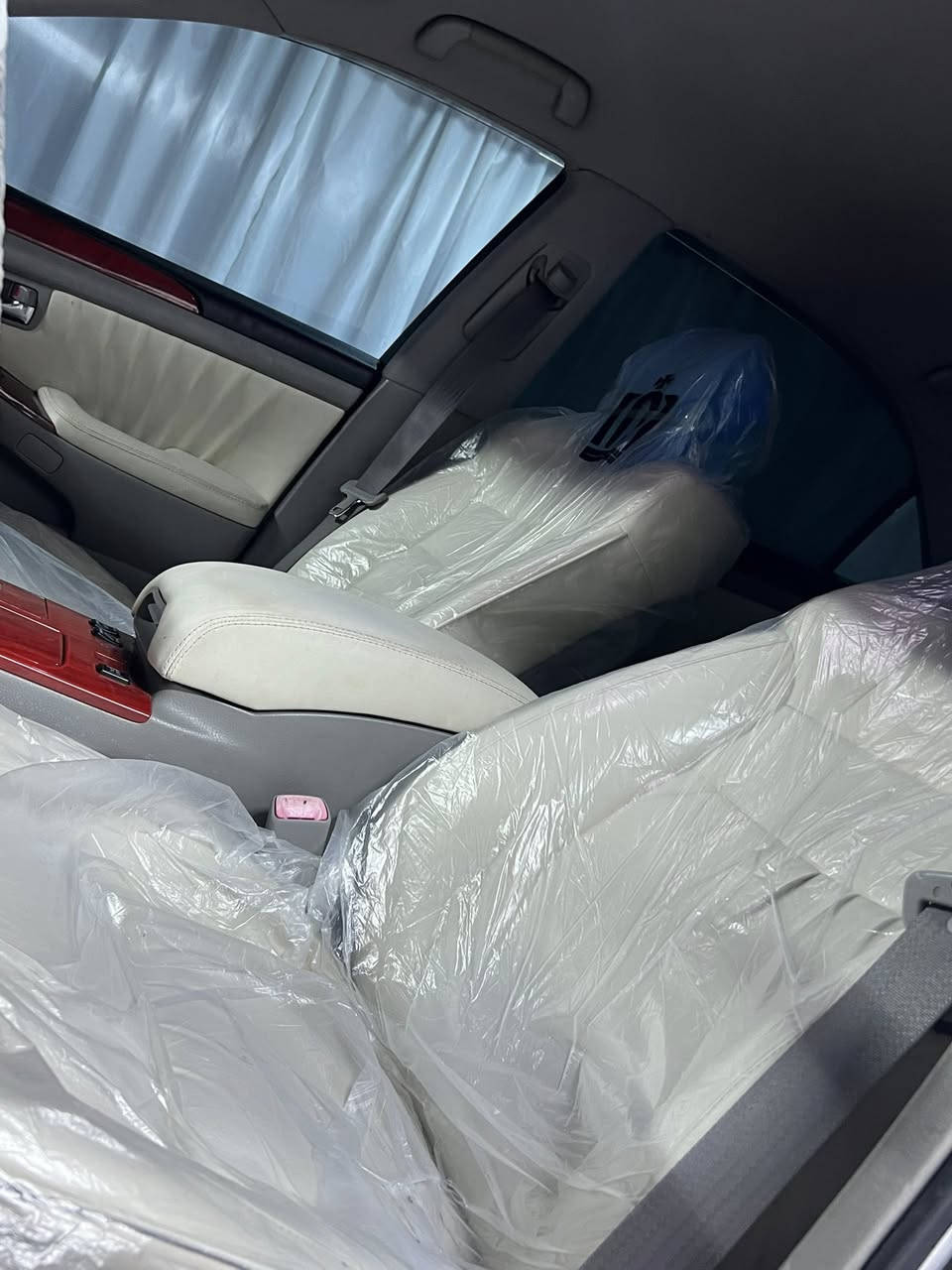 شاهینە بڕاوەە بیلاد سپۆرت ژم:***********
سەرەتا بۆ مەسرف پرسیار مەکە یەک دینار مەسرفی تیا نەماوە
بەس جامی دواوەی هەڵ نەگیراوە ماباقی هەمو گیانی جایزە کامل کلۆپی ناو داژبوڵ کوژاوەتەوە ،
مۆدێل ٢٠٠٧
گێڕ گەورەی مەکینە بجووک ١٨٠
١١٤ هەزاری هەقیقی ڕۆشتوە 
ناو کرێمی جلد سپی ساج سوور
شاشەو کامێرە مەزبوت
تەقەو رەقە بە شەرت
گێروو مەکینەو بوخارو دوکەڵ بە شەرت
تەبرید ساردو گەرم مەزبوتت
سەقفی بی چاڵو بێ قۆپ
سعری :٥١ گەڵاو مەجال
ژم:***********
