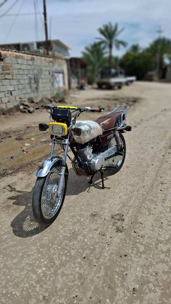 سلام عليكم درجة البيع موديل 22 مكفوله كفاله عامه محرك مامفتوح اوراق اصولي السعر خاص مكاني بل الحمزه الغربي نتصل وبيك خير وتدلل ***********
