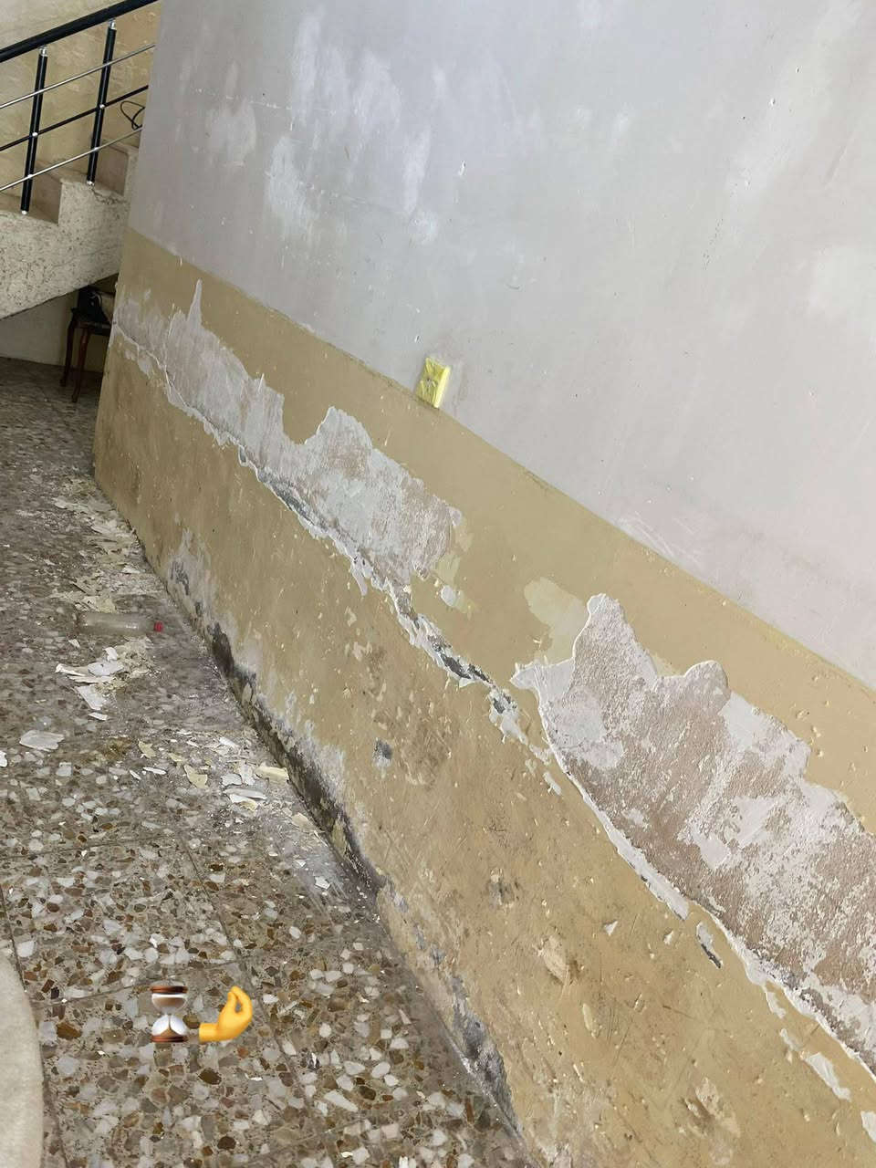 نستلم الغرفة تعبانه نرجعها جديدة اي واحد
يريد يصبغ غرفته او يحتاج
 طلس عام للغرفة و نستلم الغرفة تعبانه نرجعها جديدة اي واحد
 يريد يصبغ غرفته او يحتاج
 طلس عام للغرفة و ترجع جديدة بلباكيت  أن شاء الله
نعالج الرطوبة 
تصليح و صبغ الرقم ***********
