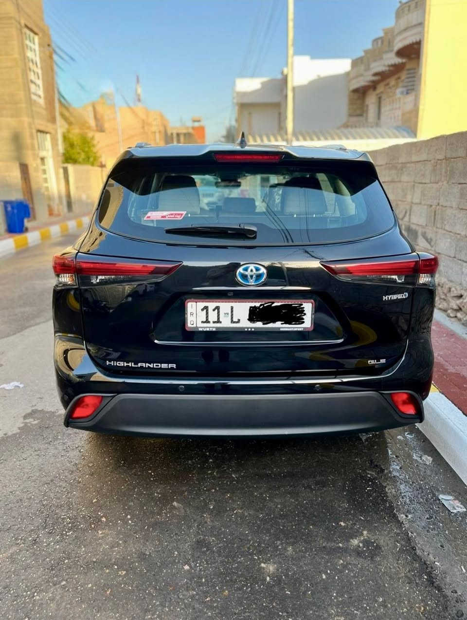 سيارة هايلاندر 2024 ( خليجية )
صفر وكاله عبد اللطيف جميل 
‏TOYOTA HIGHLANDER HYBRID 2024
!!️مرقم بغداد !!️ 
 الموديل 2024
 سعة المحرك  توربو 2,5L 
 عدد AIR BAG 8
 حساسات أمامية
 حساسات خلفية 
 دفع رباعي AWD 
 لايت زينون + LED
 ويل كب 18
 اريل نفكيتر 
 مفتاح التشغيل بصمة
 فتح الصندوق كهرباء
 شاشة 
 كاميرا دوارة 
 حركة مقعد السائق كهرباء
 7 ركاب
 مثبت السرعة 
 المودات والأوامر الصوتية
 أوضاع القيادة  Drive Mode
 تبريد شاشة
 3 قطع تبريد
 شاشة خلفية للتحكم في التبريد 
 هاند بريك كهرباء 
رادار
 تحديد المسار
ا Auto Hold  أوتو هولد
ا ISOFIX مثبت مقعد الطفل
 بردات أبواب خلفية 
السياره بحاله الوكاله ماشيه 31.000الف كم فقط ومغلفه PPF  هايبرد اقتصاديه بشكل موطبيعي 
السعر : 370$ دولار
اللاستفسار 
رقم ***********
