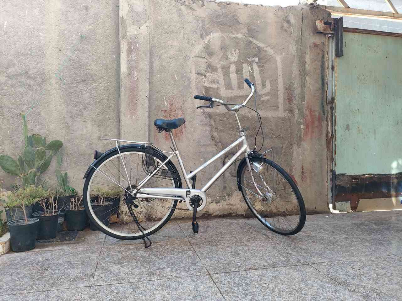 السلام عليكم
باسكل جديد ياباني موديل 18 نوع BD 
نظيف كامل مابي نقص + حساس شغال لون ابيض ( ثلجي )
السعر 80 الف فقط


**إذا كنت صاحب هذا الإعلان وتريد حذفه لأي سبب، رجاءا أرسل رسالة إلى الدعم الفني**