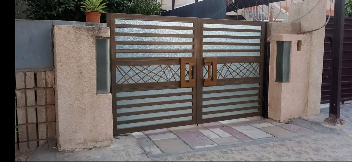 السلام عليكم عيوني حداده عامه متنقله
علي ديزل ***********
