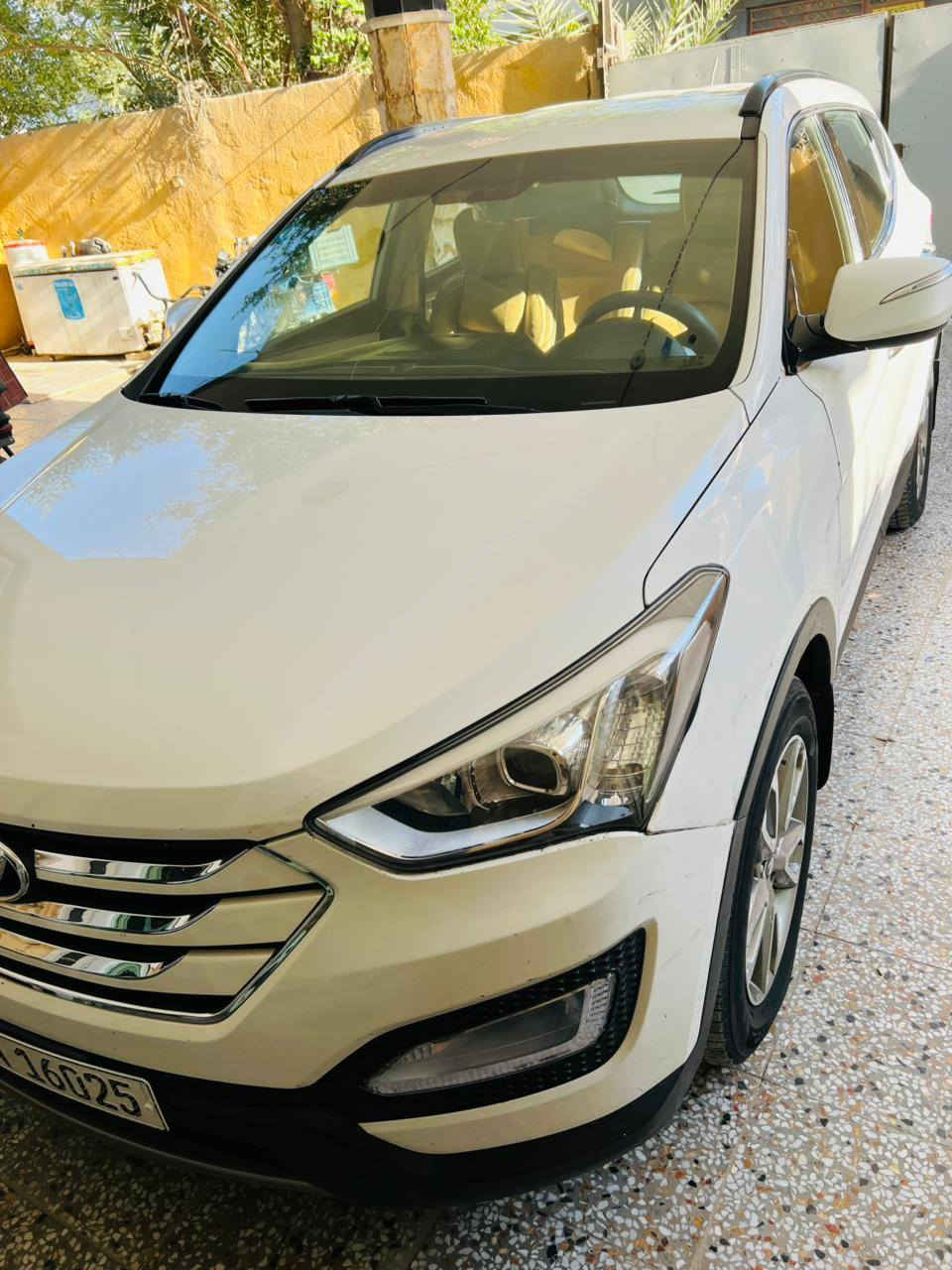 السلام عليكم سنتافي ١٤خليجي بيه بارد فقط رقم انكليزي جديد سنويه جديده ب١٤٥ وبيه مجال بسط مكان بابل ناحية الامام للتواصل ***********
