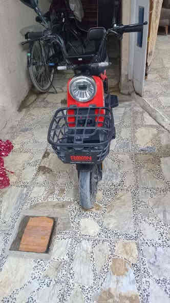 السلام عليكم  درجه شحن البيع النوع الريان درجه جديد  السعر ٢٥٠ وبي مجال *********** عنوني بلديات
