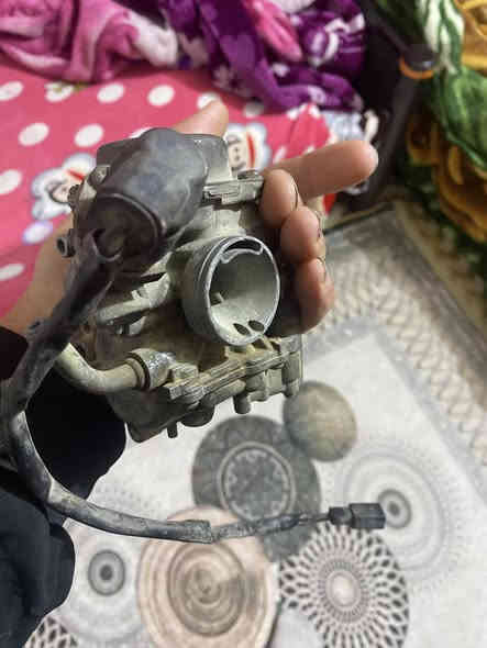 كابريته ماكس ١٢٠  اصليه باله شرط عل فحص تفحص يمي يله تاخذ السعر ب٣٠  قفل ربع ما ينزل مكاني البصره المعقل ***********
