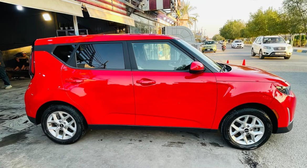 صول LX
2023 لون مميز 
ماشية 12400 ميل 
حادث بونيد تبديل ودعامية تبديل نفس اللون 
وحافه باب السايق ايرباك ستيرن طاك فقط مصلح
للتواصل/ خاص 
*********** وتساب 
*********** اتصال
