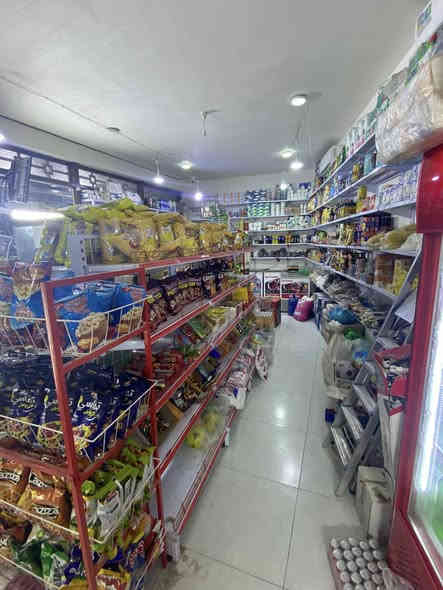 اسواق للبيع العنوان كربلاء الحولي 100 داخل مجمع جنة السلام سبب البيع عدم الفراغ السعر انتصل عله هاذه الرقم ‭٠٧٨٣ ٢٢٧ ٤٤١٣‬
