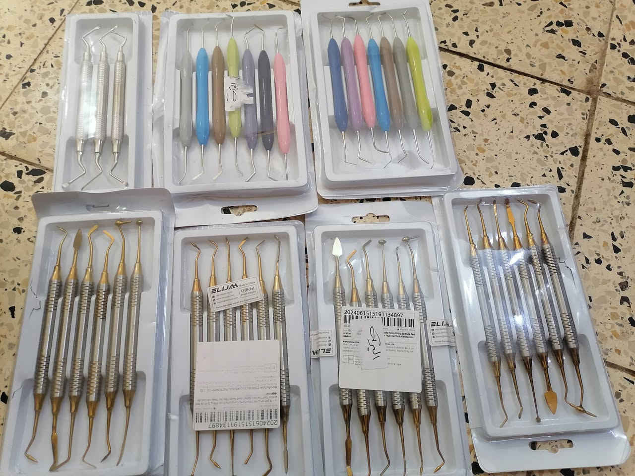 أدوات ونواعم طب اسنان متوفر
بأسعار مناسب

***********
