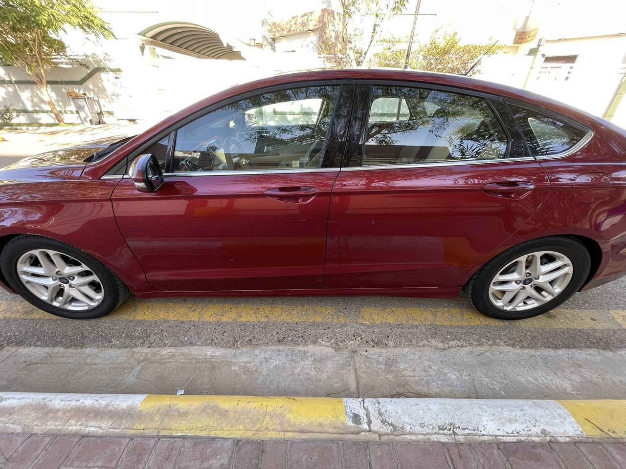 فورد فيوجن للبيع بدون صبغ ٢٠١٦ نظفه جدا السعر١١٩$ رقم انكليزي مميز وحلو سنويه الى ٢٠٣٠ هزه جديدة بأسمي  التحويل نفس اليوم المحرك ارغب شي ٢٥٠٠ تنفس طبيعي الهاتف ***********
