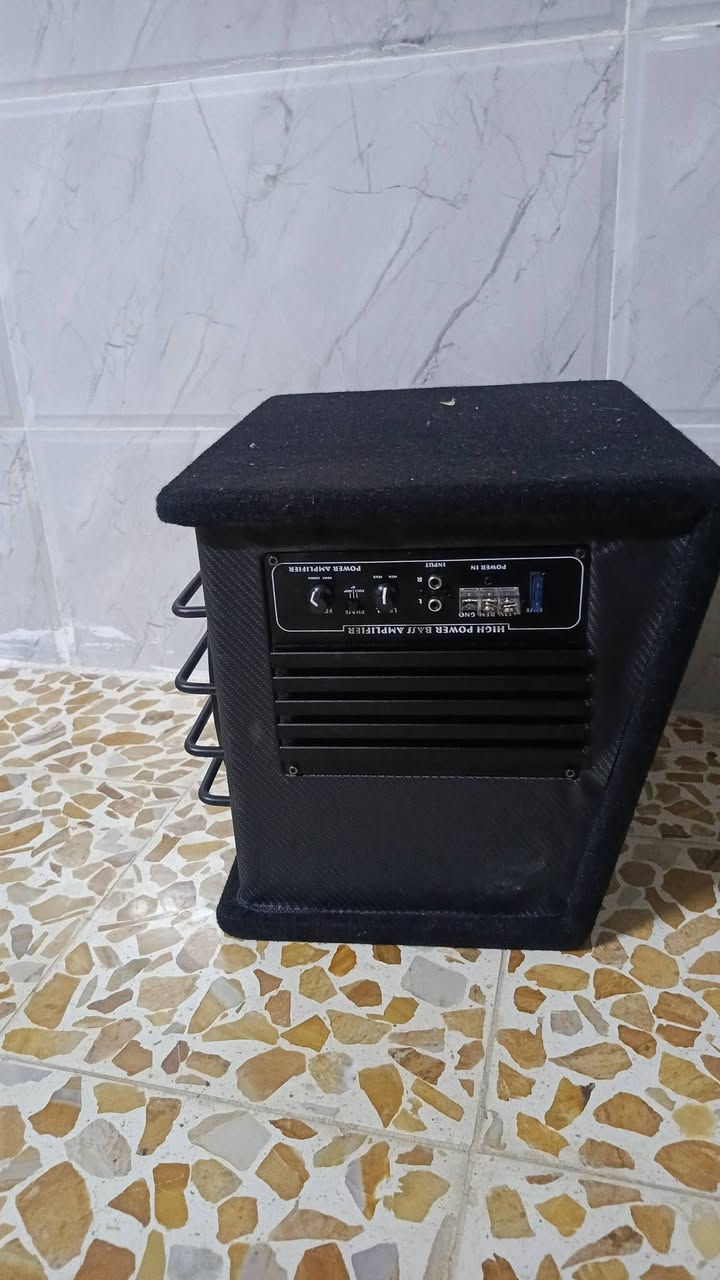 السلام عليكم مضخم الصوت السعر75 للتواصل***********
