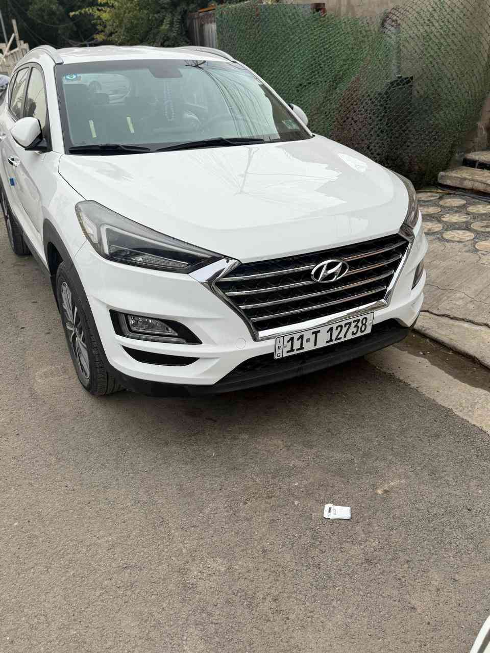 سلام عليكم 
سياره للبيع توسان 2020 خليجي ماشيه 77 
موصفات بصمه 
كامرة خلفيه 
مقاعد كهربائية قماش مخمل
بدون فتحه 
عدد البصمات ثنين مال وكاله
الضرر ربع الدعاميه الخلفية صبغ بس بدون بارد 
بيها خمس رصعات بالقماره 
 ***********
