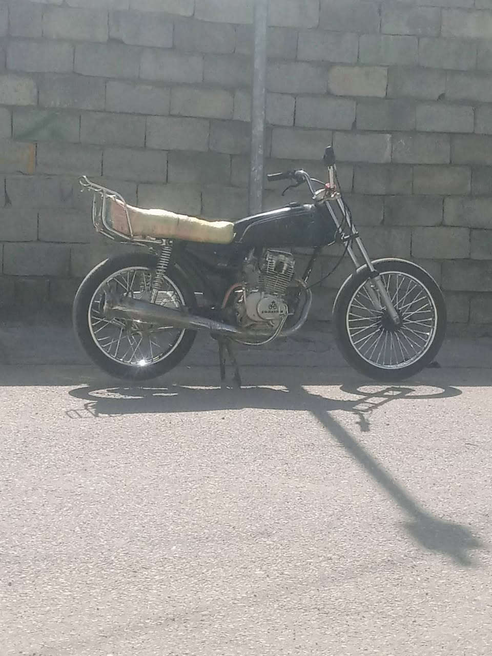 سلام عليكم دراجة ايراني سيجي غراض كلة جديد ويالة جدد اب 300او بيها مجال حك جية تواصل وتساب ***********او علق واني اطبلك
