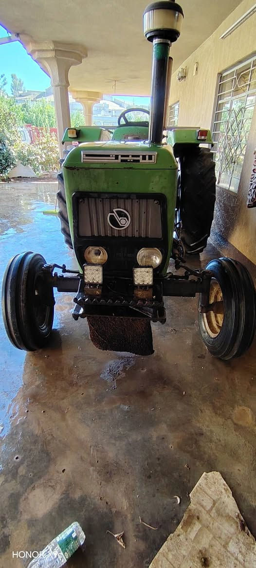 تركتر سيرت موديل 2001لل بيع الاستفسار التصال ع هاذ الرقم ***********
