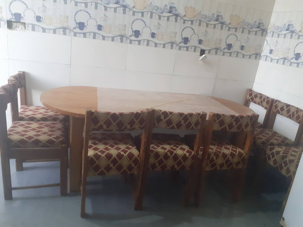 ميز طعام للبيع طوله مترين وعرضه متر خشب مثل ماواصح بصوره مع ٨ كراسي يحتاج صبغ بس مابي شي سعره ٧٥ بي مجال قليل


**إذا كنت صاحب هذا الإعلان وتريد حذفه لأي سبب، رجاءا أرسل رسالة إلى الدعم الفني**