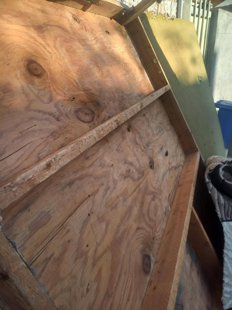 السلام عليكم جربايه نفرين البيع
بغداد جكوك ب ٥٠ الف 
واتساب ***********
