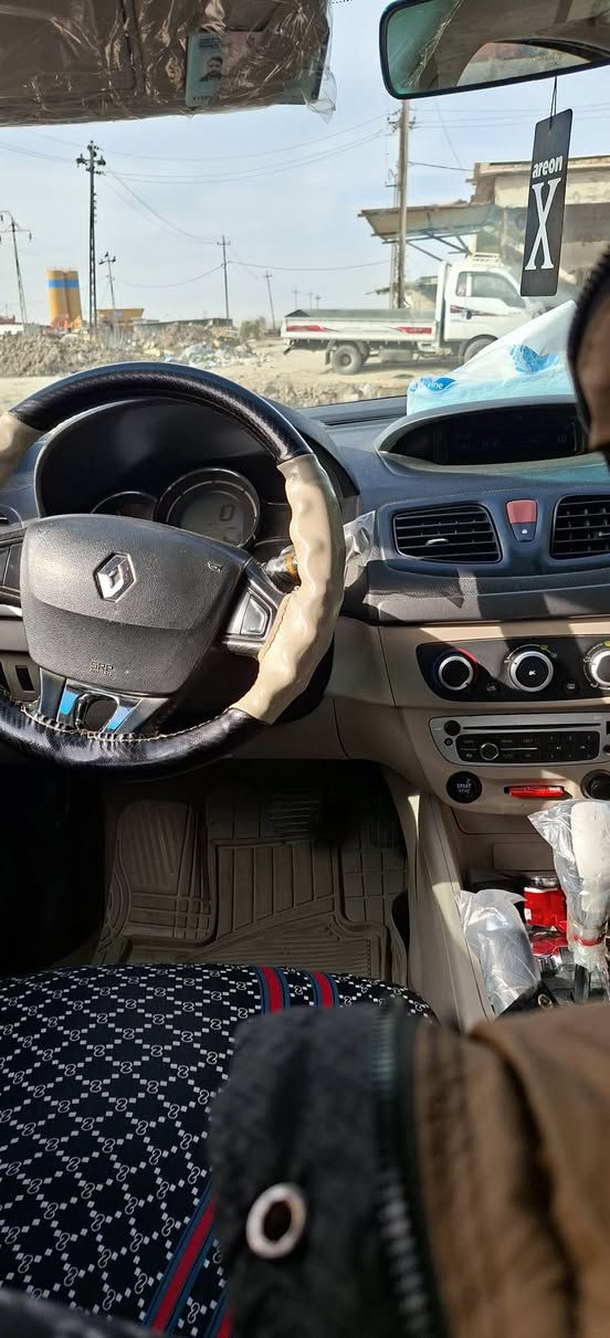 السلام عليكم اخوان سياره رينو فلونس مديل 16 فول مكفوله
السعر 68وبيها مجال 
الرقم***********
