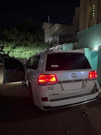 تويوتا لاندكروزر • لاندكروزر 2014 • لاندكروزر V6 • سيارة بنزين • قير ا...